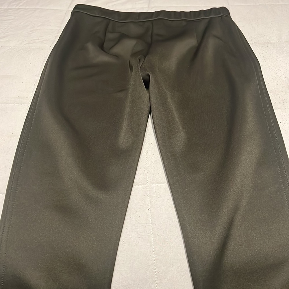 Modish one pants - Picture 4 of 4
